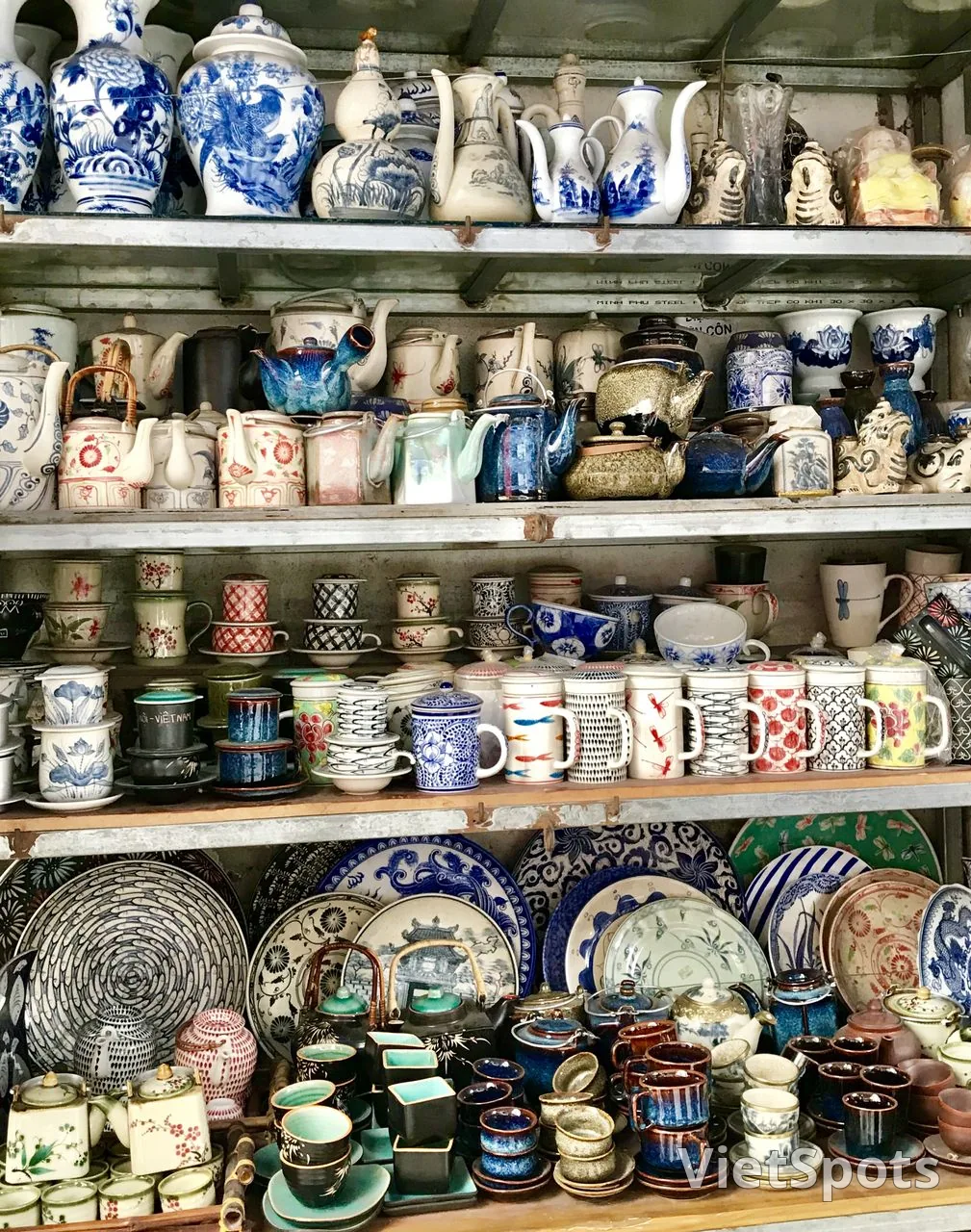 ハノイ露天器屋