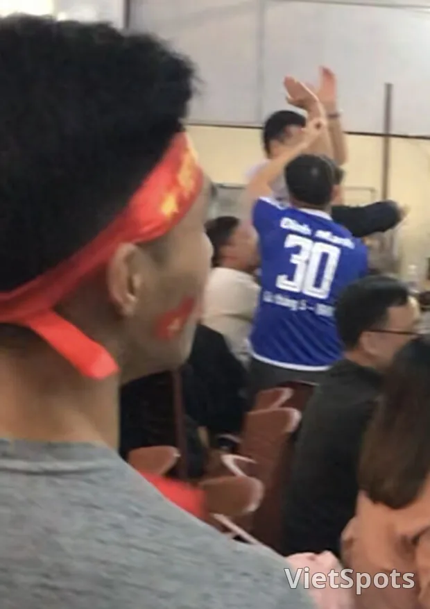 サポーター赤シール