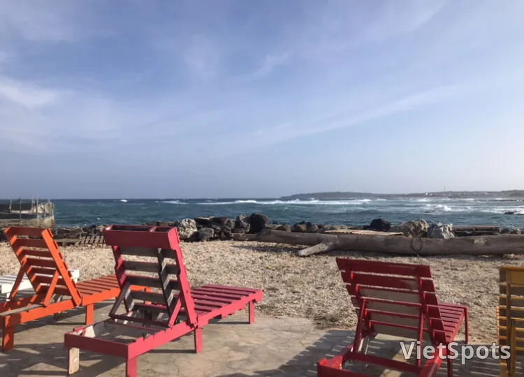 日向ぼっこ海岸カフェ