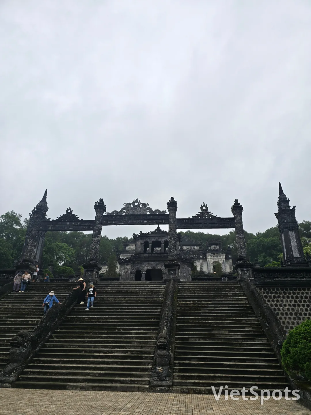 点评)顺化5号游 天姥寺 启定皇陵
