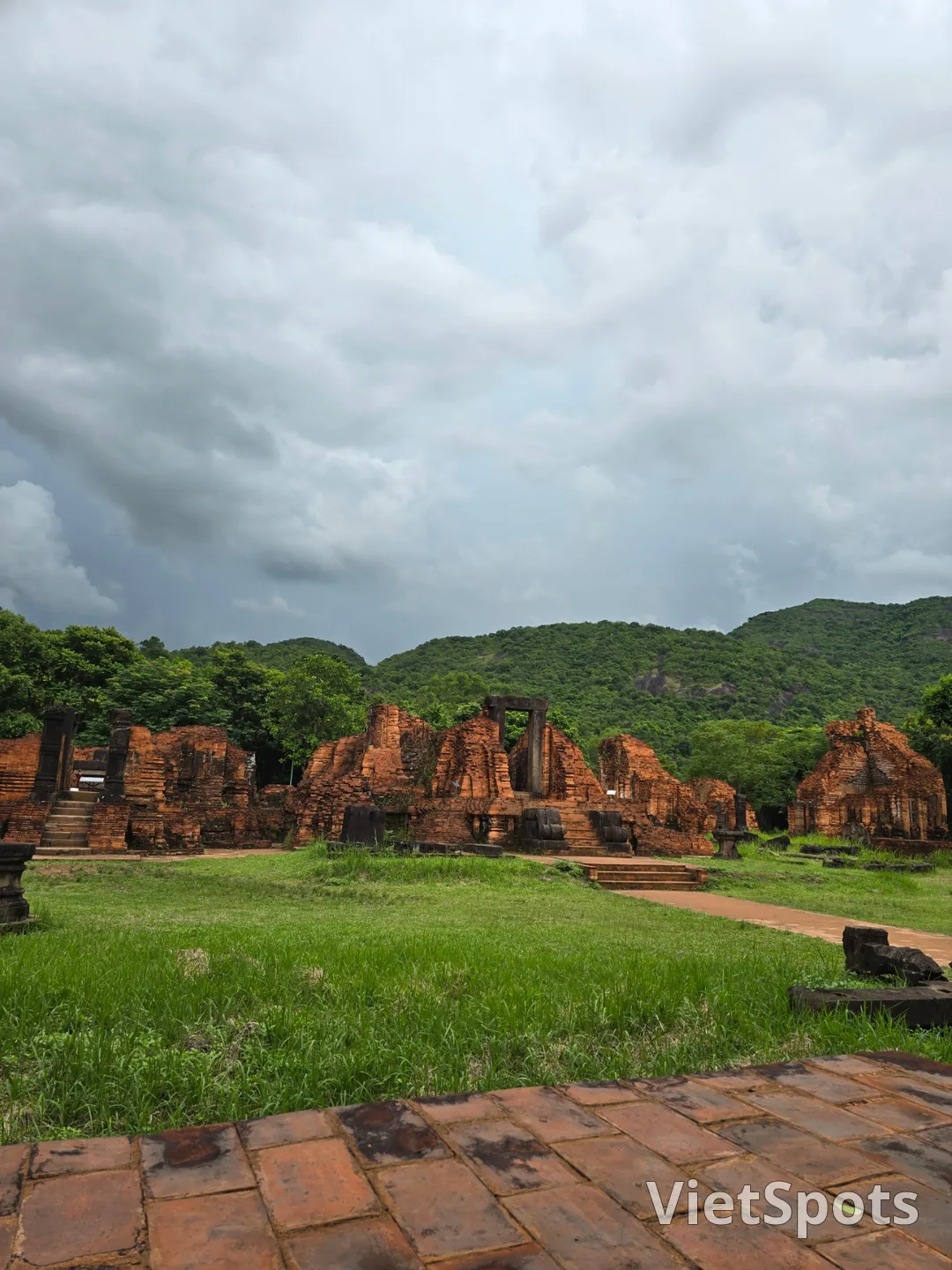 (🇻🇳 Phòng 6, 30/8 - 4/9) Nhật ký du lịch.. Thánh địa Mỹ Sơn (Được dịch là "Tôi sẽ đi gặp con trai tôi!!!!")