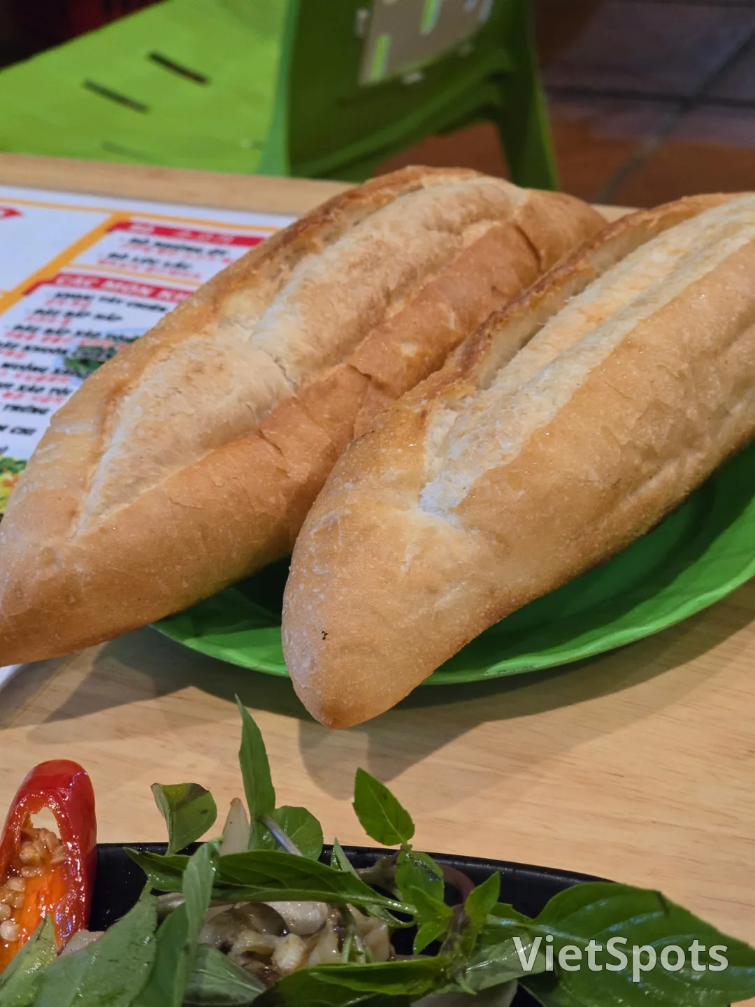 (🇻🇳6号房 8月30日~9月4日) 游记.. 深夜晚餐时间的「Ocken 会安海鲜餐厅」