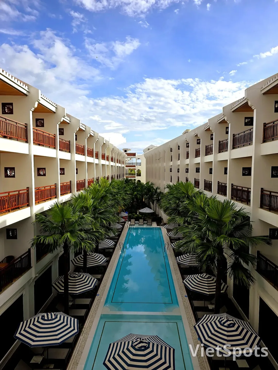(🇻🇳phòng 6, 30/8~4/9) Nhật ký du lịch.. hồ bơi ở Vinpearl!!! Có phải hồ bơi nước nóng không!?