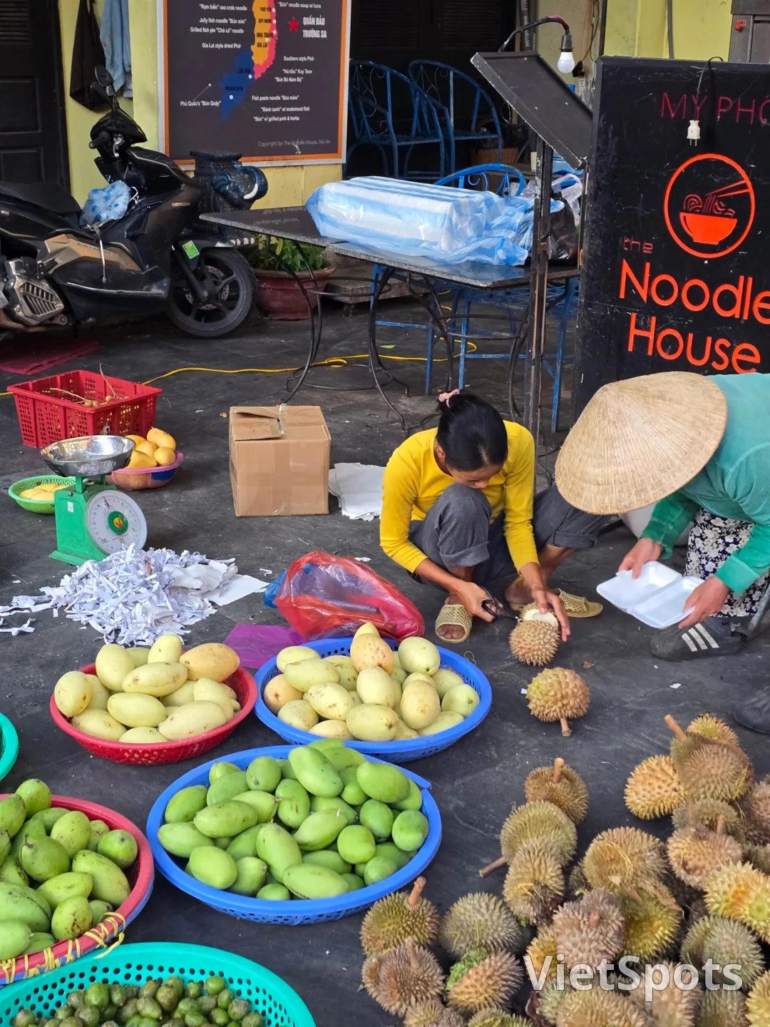 (🇻🇳6號房 8月30日~9月4日) 遊記.. 早市水果(黎明市場)