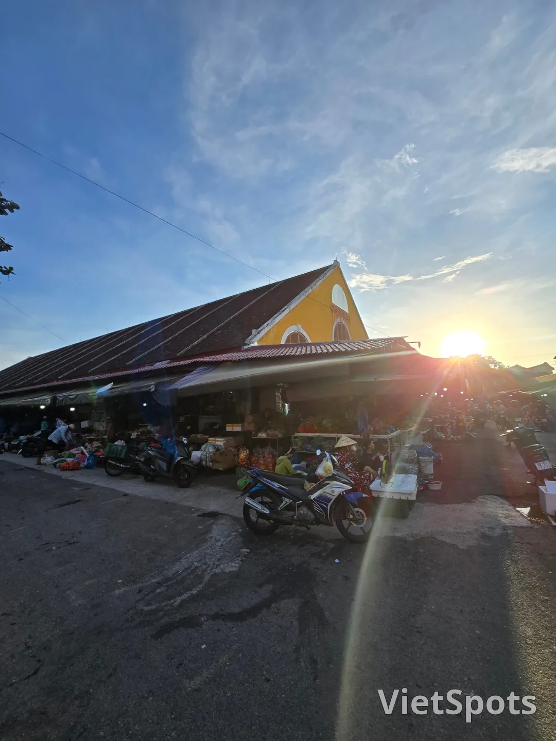 (🇻🇳6號房 8月30日~9月4日) 遊記.. 早市水果(黎明市場)