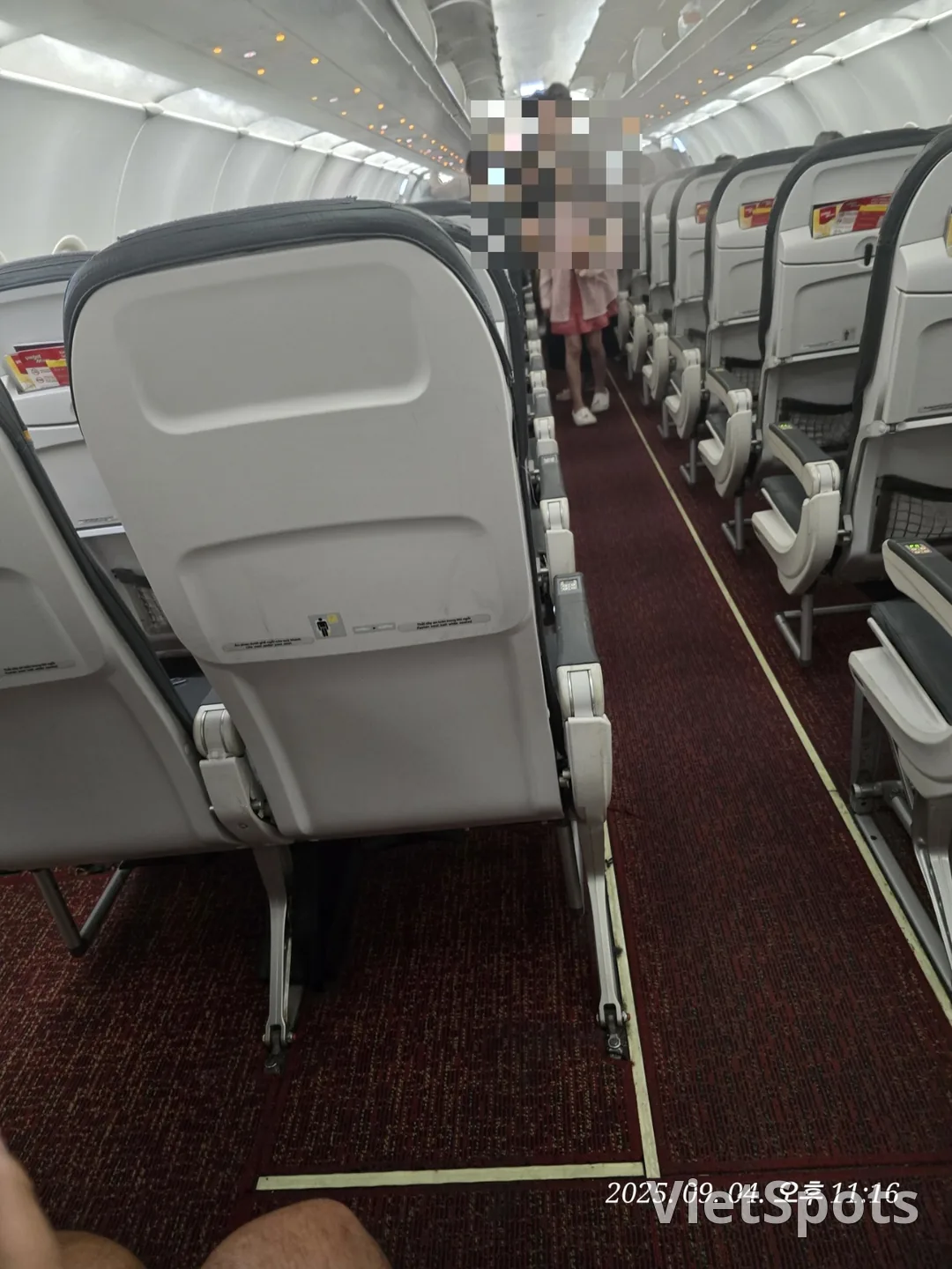 (🇻🇳6人 8月30日~9月4日) 旅行记.. 越捷航空紧急出口