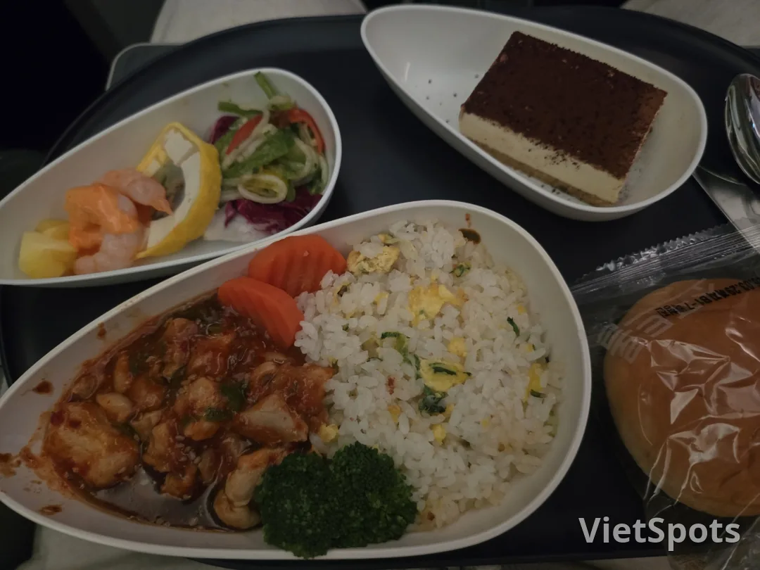 第7天遊記🛫🇻🇳 Air Premia飛機餐!還有優惠券