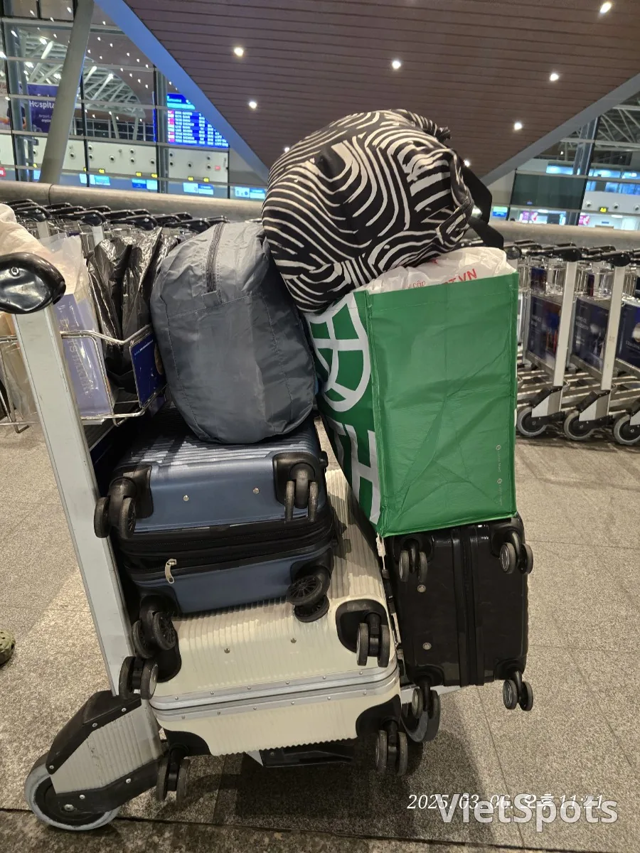 [Vali] 🧳 Cho vali cũ này, đưa vali mới cho tôi đi!! 🧳