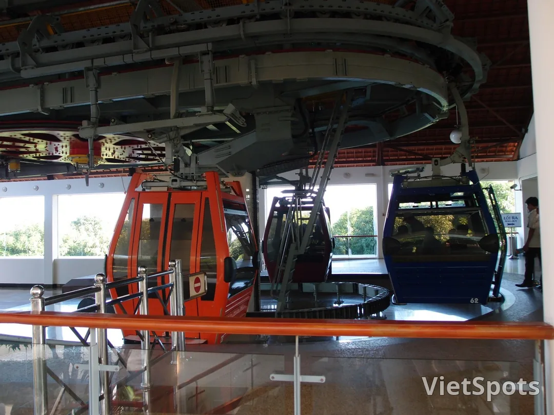 芽莊珍珠島跨海纜車，全世界最長的海上纜車之一