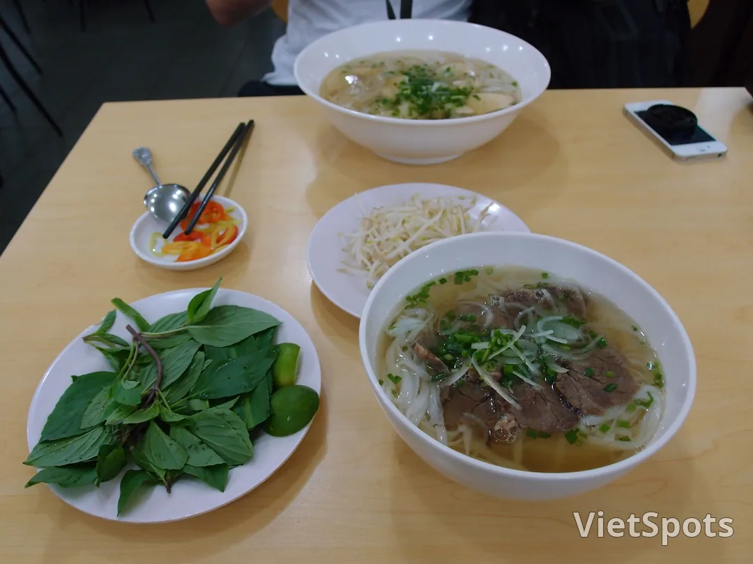 2025胡志明市美食推薦|20間必吃餐廳:越南料理、港式、日