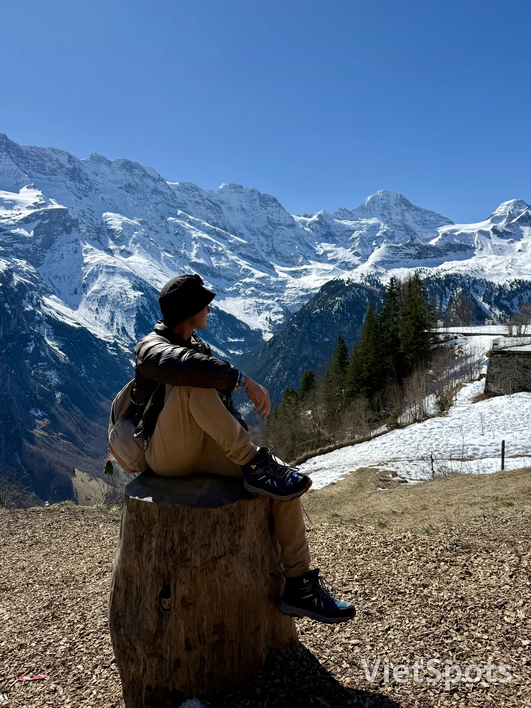 建在懸崖上的 Mürren，是少女峰區最有氣氛的小鎮之一