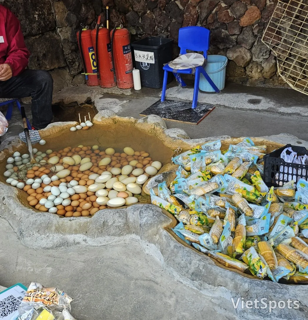 🇨🇳（延吉直播）虎視眈眈先生！我吃了天池雞蛋哦 🥚