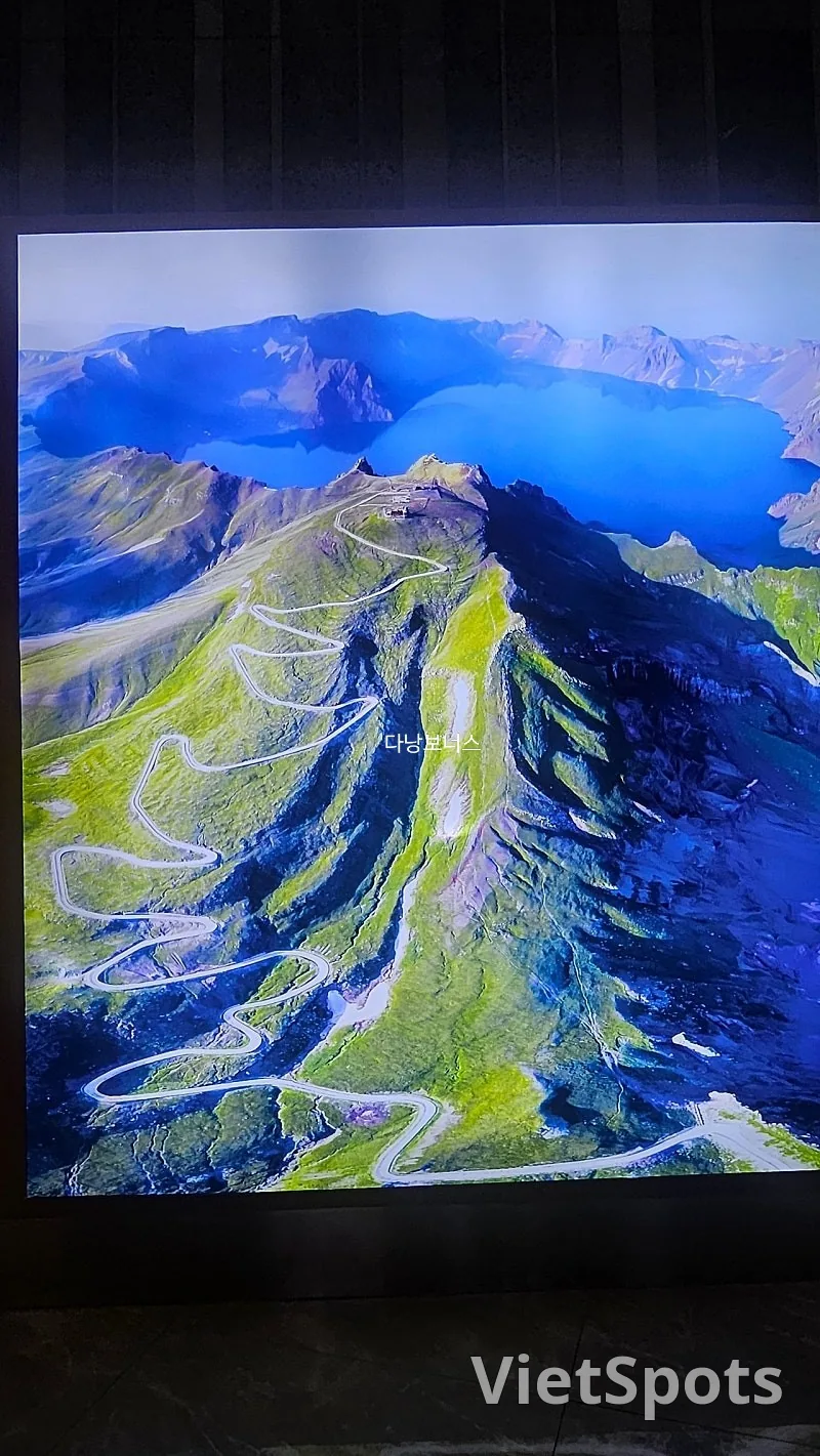 🇰🇷🇨🇳🏔長白山北坡線路,暴雪中羞澀的天池