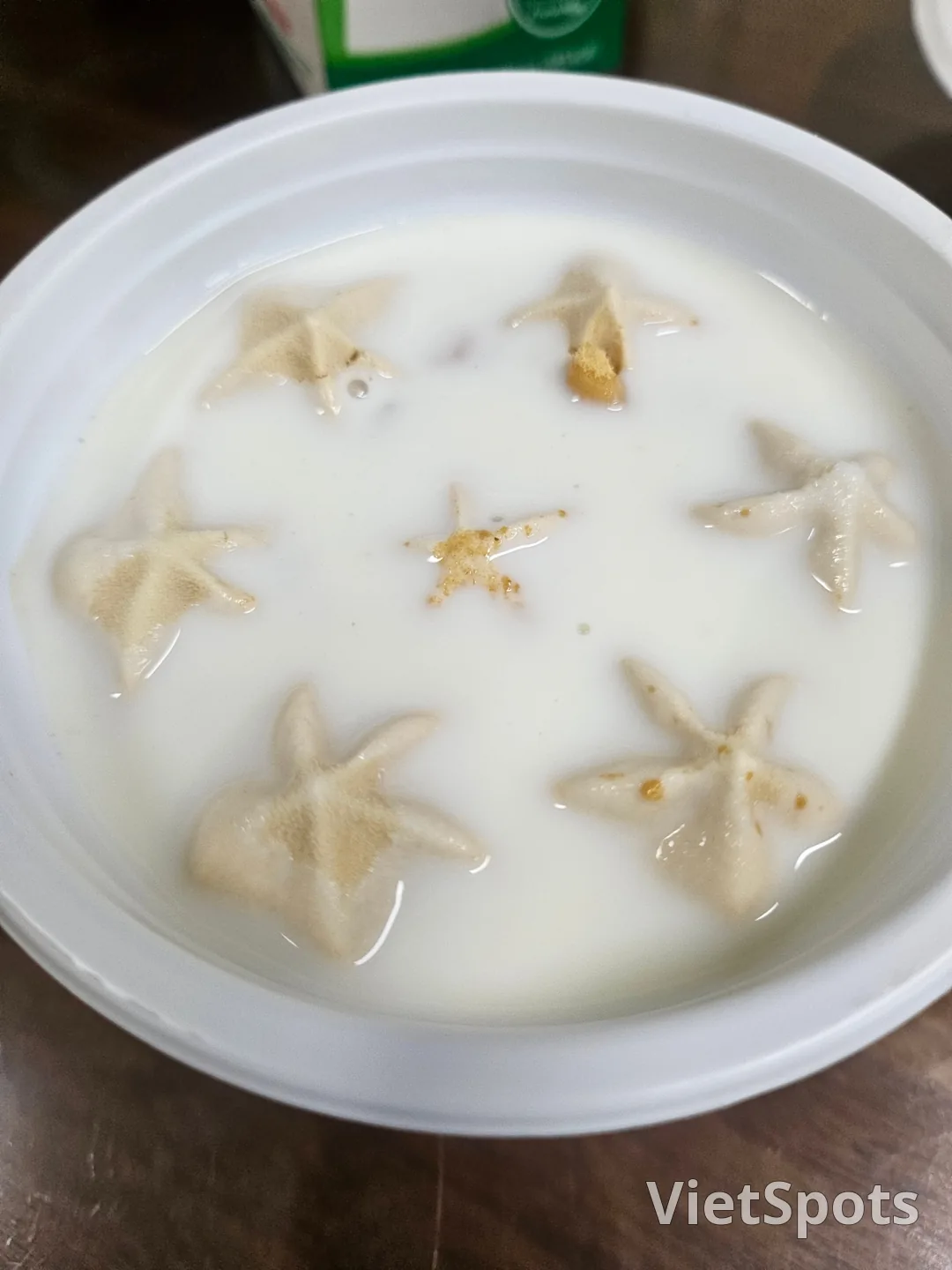 甜点是岘港当地的人气美食 🍨