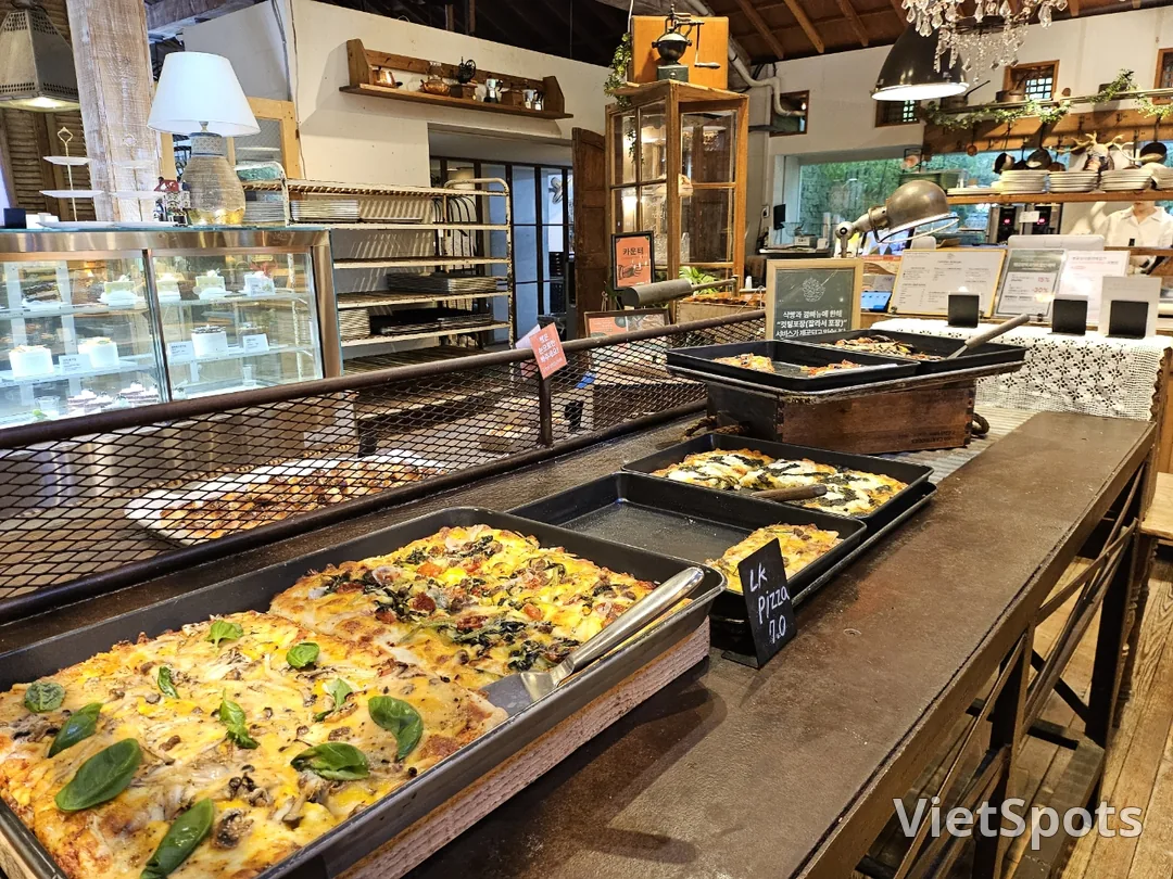 🇰🇷🍹🥐🥖ब्रेड फैक्ट्री लातेलिए किम्स