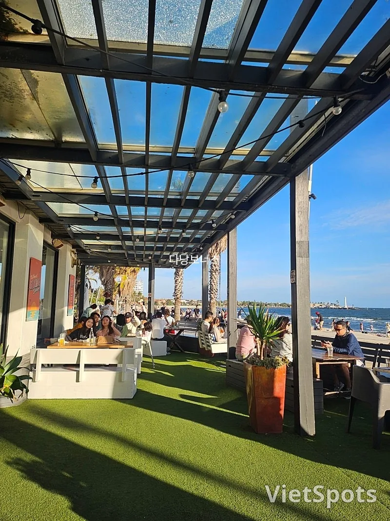 🇦🇺墨爾本 Republica St Kilda Beach，樂隊和炸魚薯條的絕妙組合👍