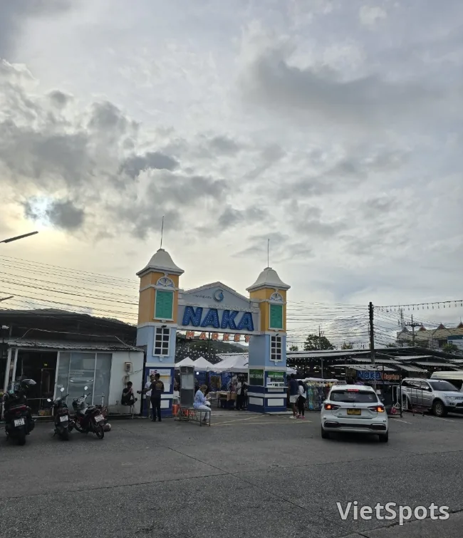 🇹🇭普吉岛NAKA夜市