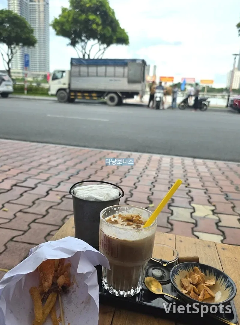 🇻🇳비 온뒤 노상에서