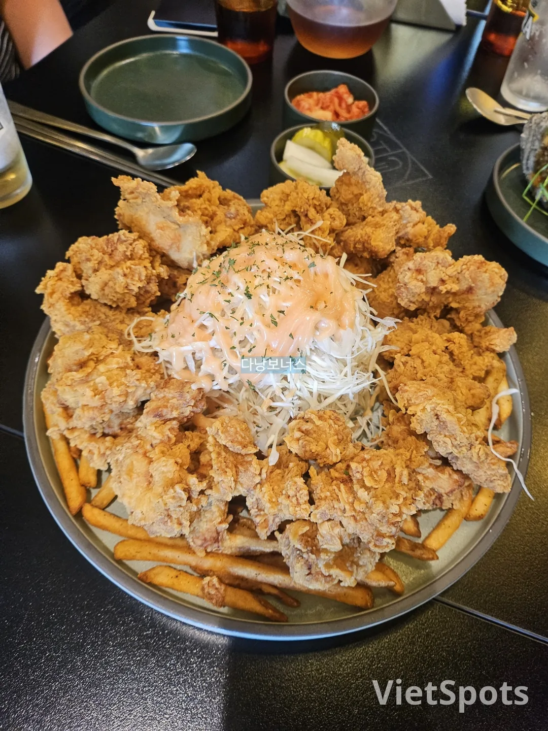 🇰🇷 Hãy rót rượu và kết bạn tại cầu Yongjak nhé (cực kỳ khuyến khích)