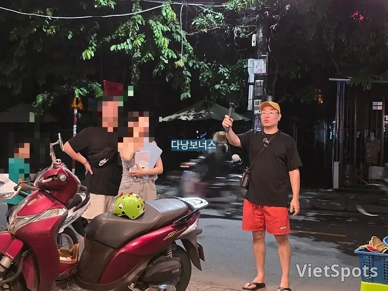 होई आन में दो बार मिली एक यूट्यूबर 🇻🇳