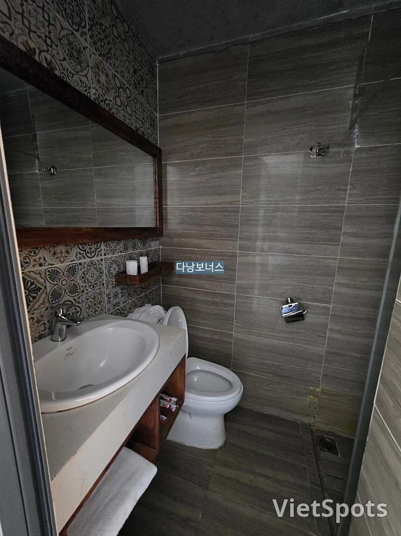 Trải nghiệm lưu trú #1_SNite HOTEL&DOME phòng Double tiêu chuẩn (khuyên dùng cho người đi du lịch một mình)