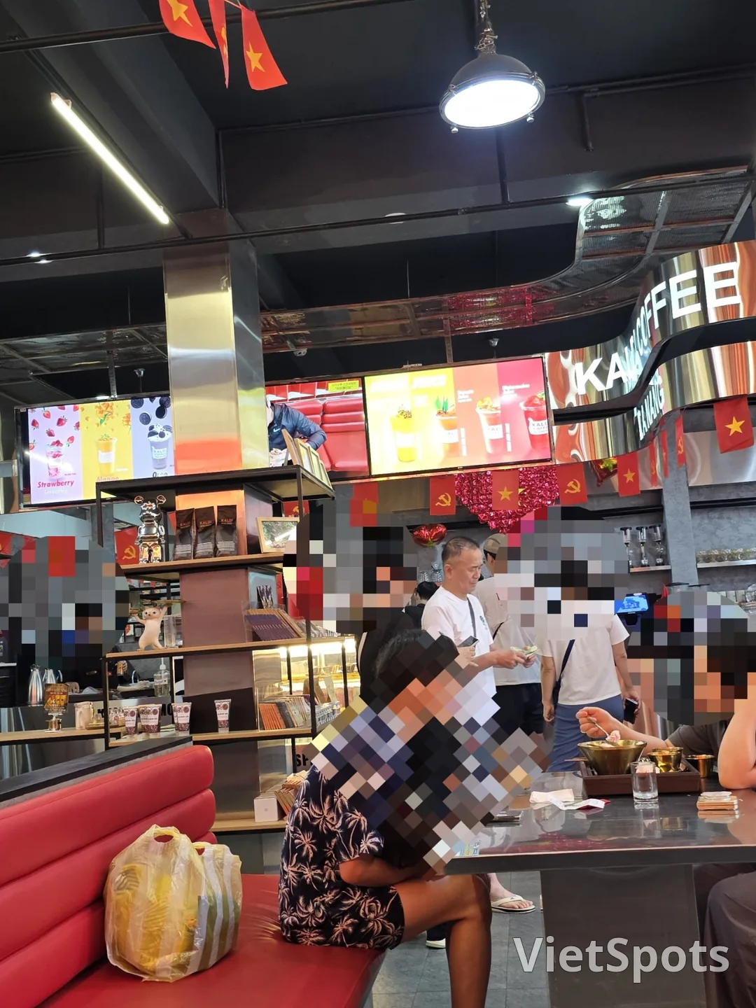 🇻🇳バインミーを食べている芸能人！その通りです！～その通りですよ！