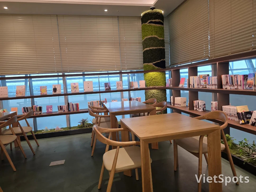 🇻🇳 仁川机场第1航站楼登机区:SKY HUB LOUNGE
