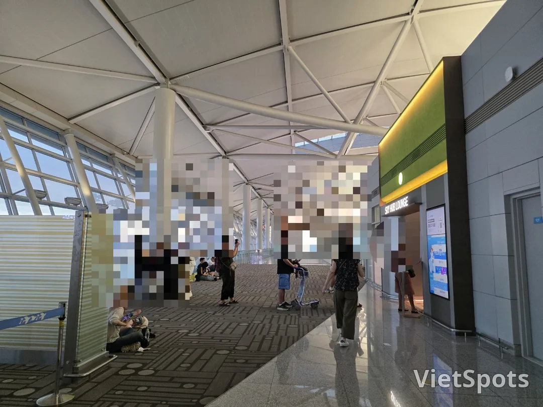 🇻🇳 仁川机场第1航站楼登机区:SKY HUB LOUNGE