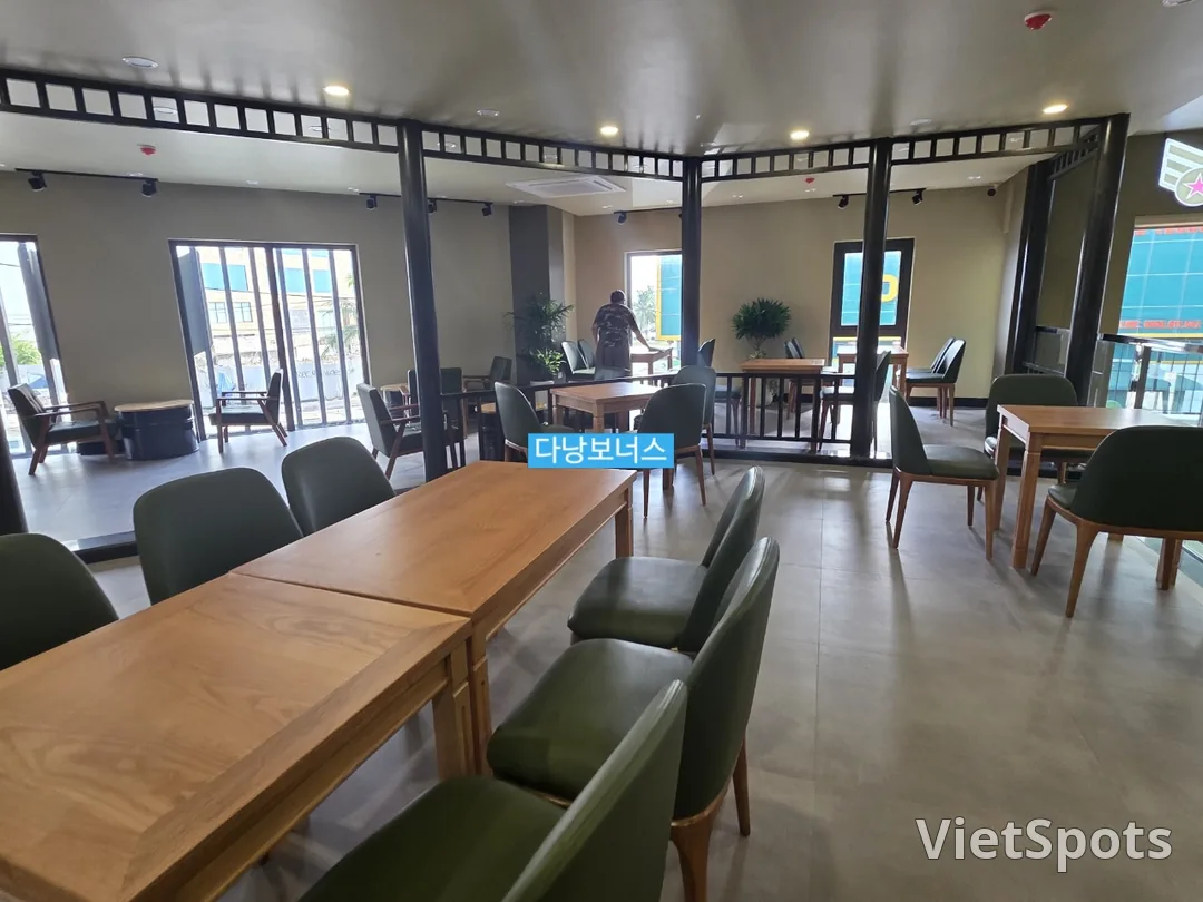 🇻🇳新開咖啡館,CCCP峴港店詳細點評