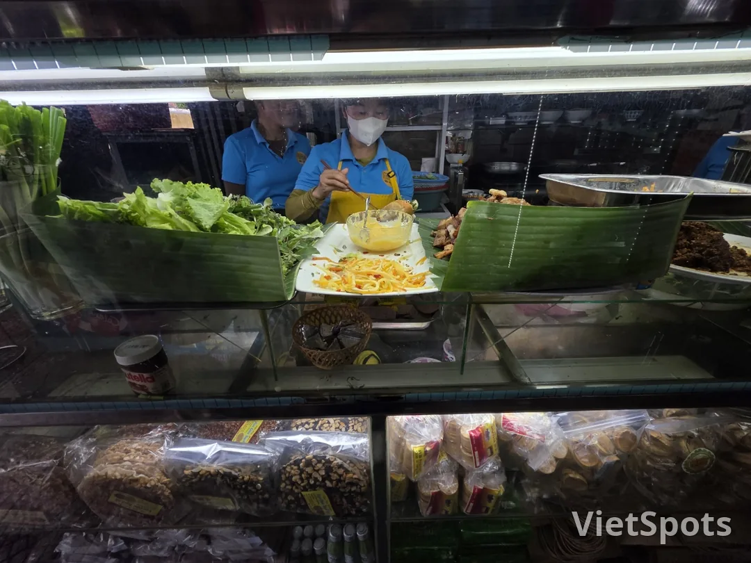 🇻🇳 होई एन बान्ह मी फुओंग (Bánh Mì Phượng)! एग बान्ह मी, 1,000 वॉन की खुशी