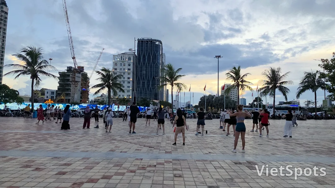 🇻🇳有氧操绝佳地点💃👯♀️🕺🎵🎶