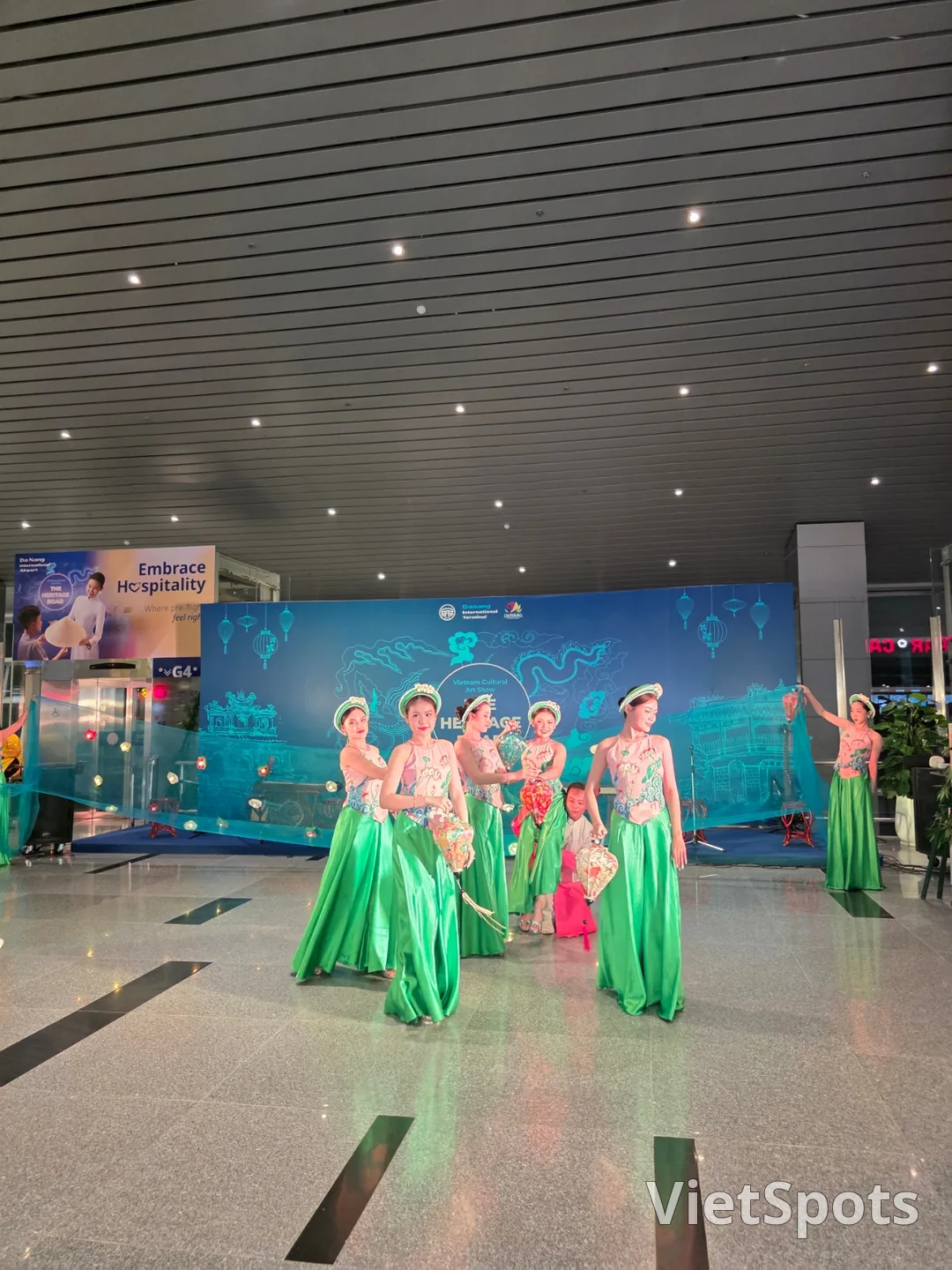 🇻🇳又看了一次演出_峴港機場傳統文化演出