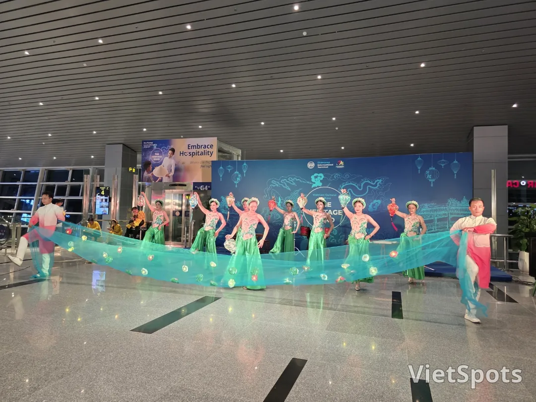 🇻🇳又看了一次演出_峴港機場傳統文化演出