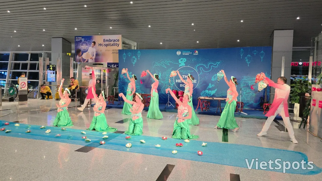 🇻🇳又看了一次演出_峴港機場傳統文化演出