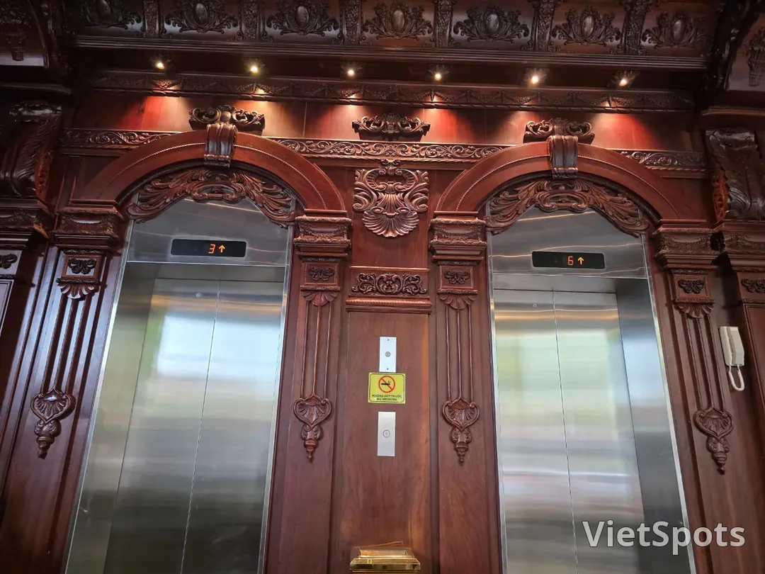 ๐ป๐ณ์์ ์ฒดํ#2_ Monalisa Luxury Hotel ๋ก๋น, ์ฒดํฌ์ธ