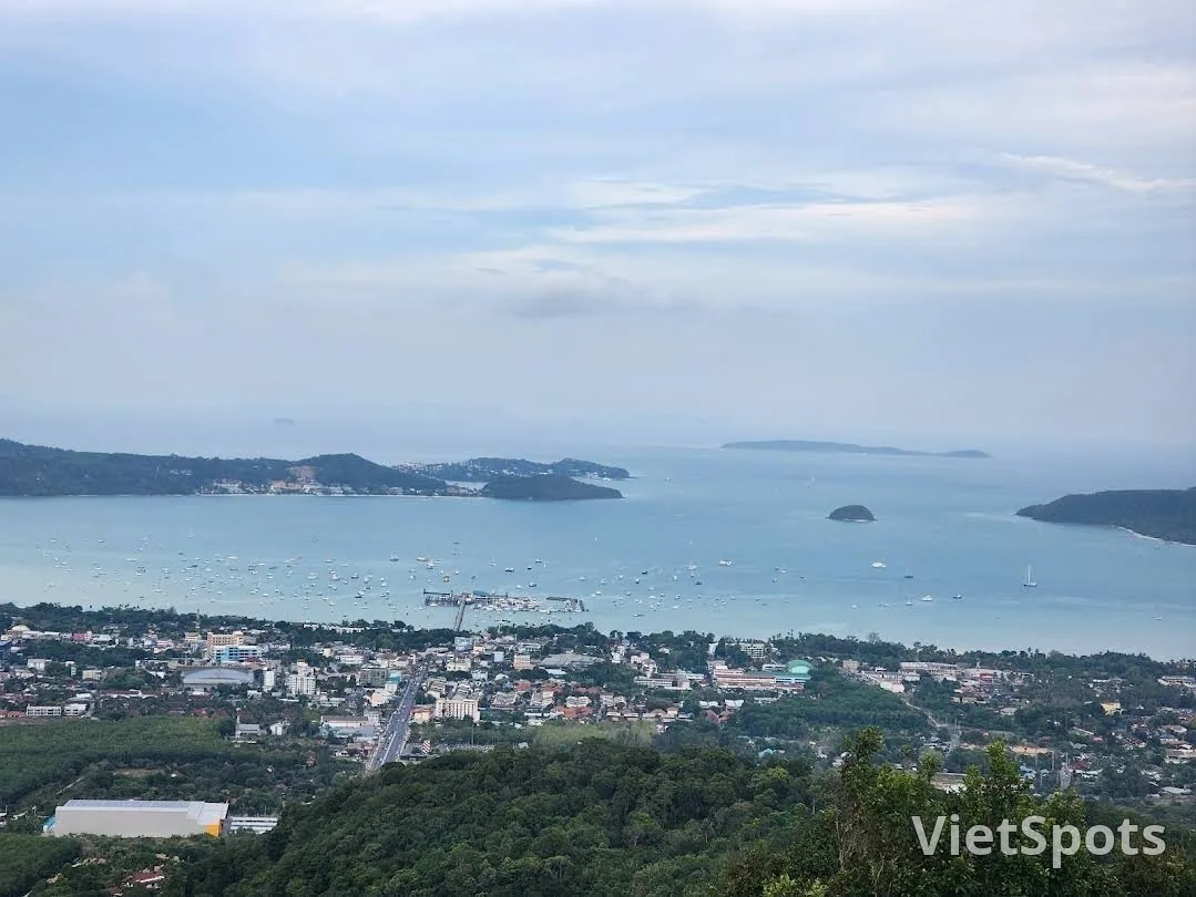 🇹🇭 Tượng Phật với gương mặt từ bi, Tượng Phật Lớn Phuket