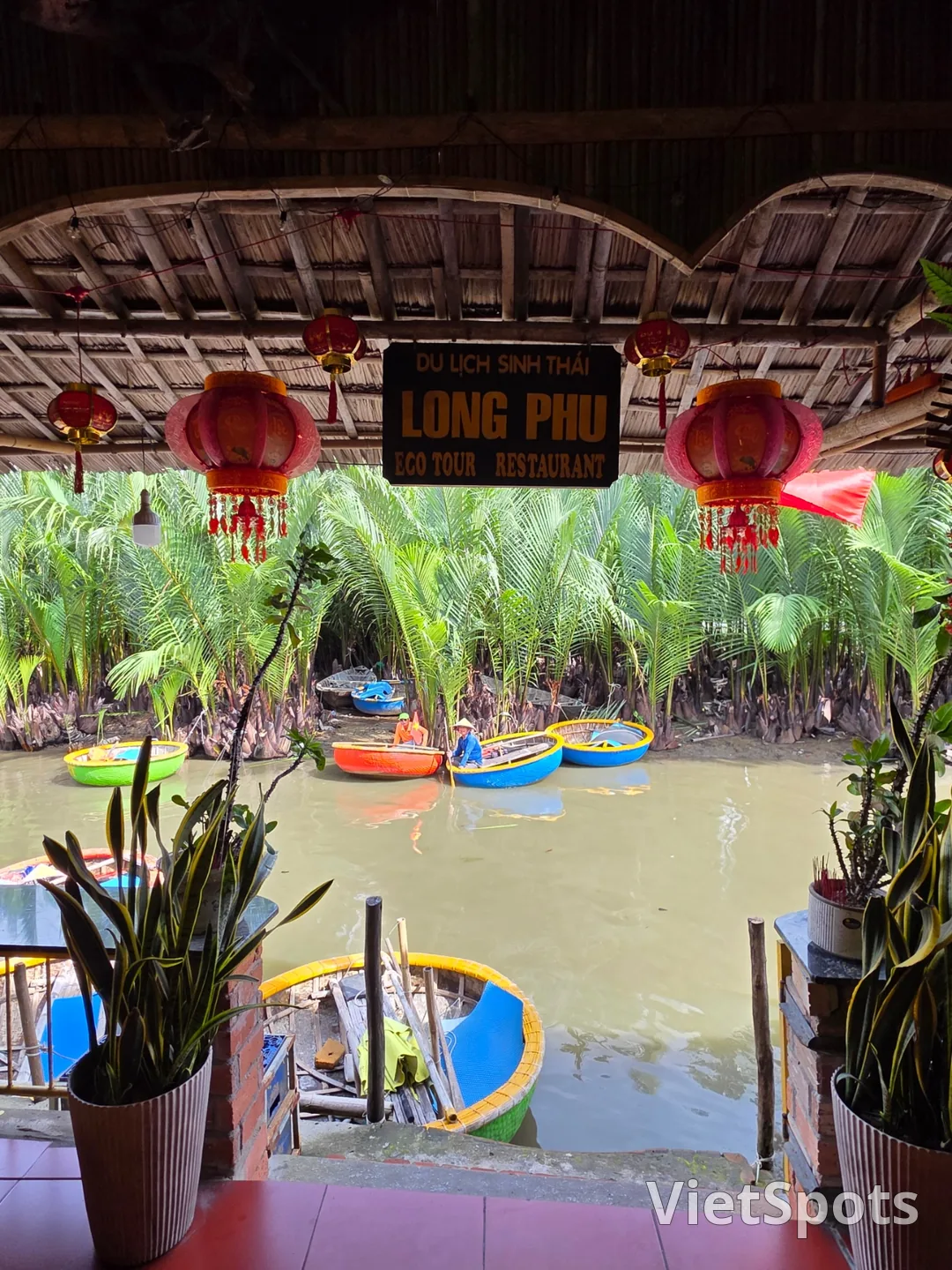 🇻🇳Ai đã từng một mình chèo thuyền thúng dừa chưa? Là tôi đây~!!🤣
