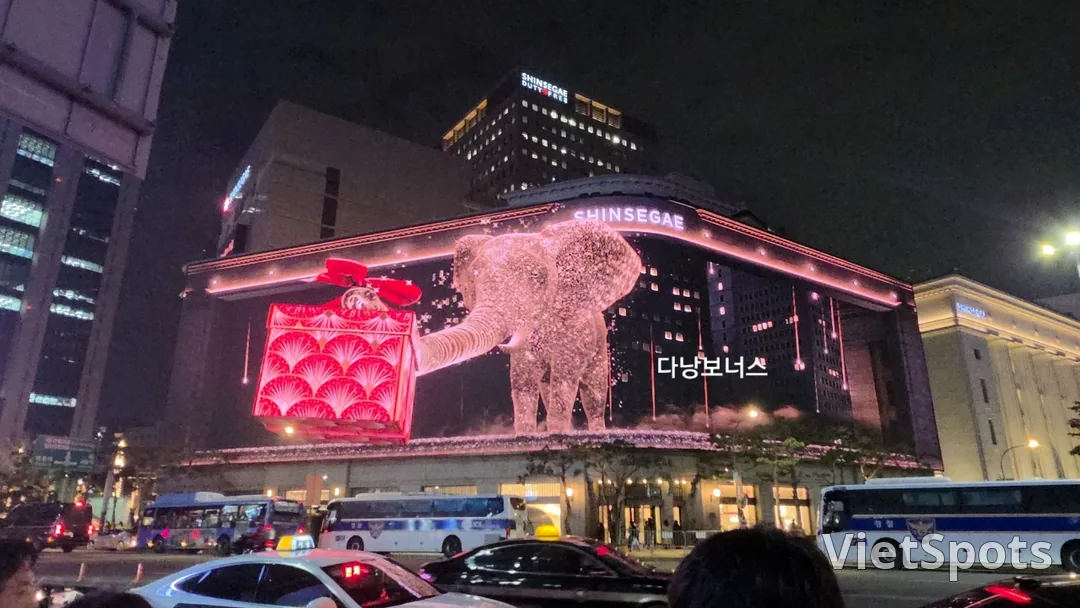 🇰🇷Рождество, которым мы уже насладились благодаря медиафасаду🎄