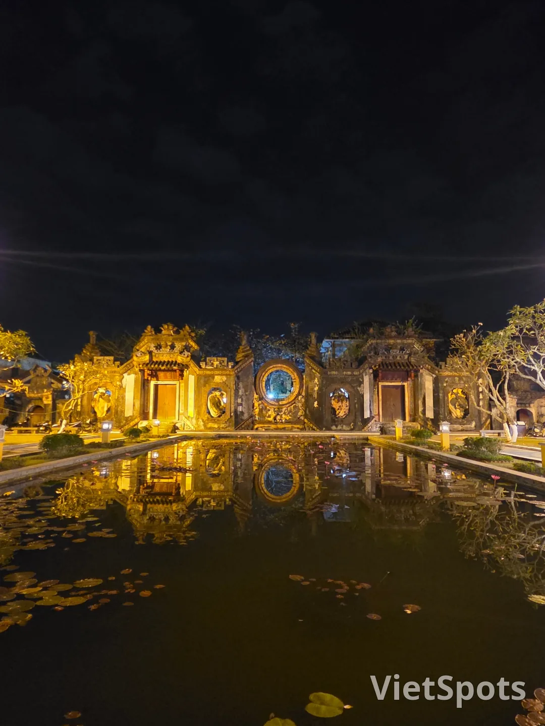 🇻🇳माँ और दो बेटियों की दा नांग यात्रा_होई एन फोटो रेस्तरां बा मु मंदिर