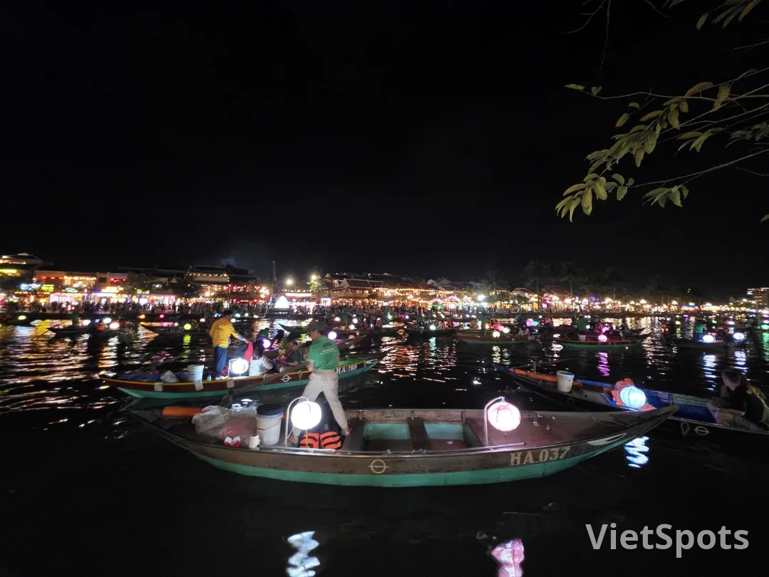 🇻🇳 Chuyến du lịch Đà Nẵng của mẹ và hai con gái_ Bùng cháy rồi🔥