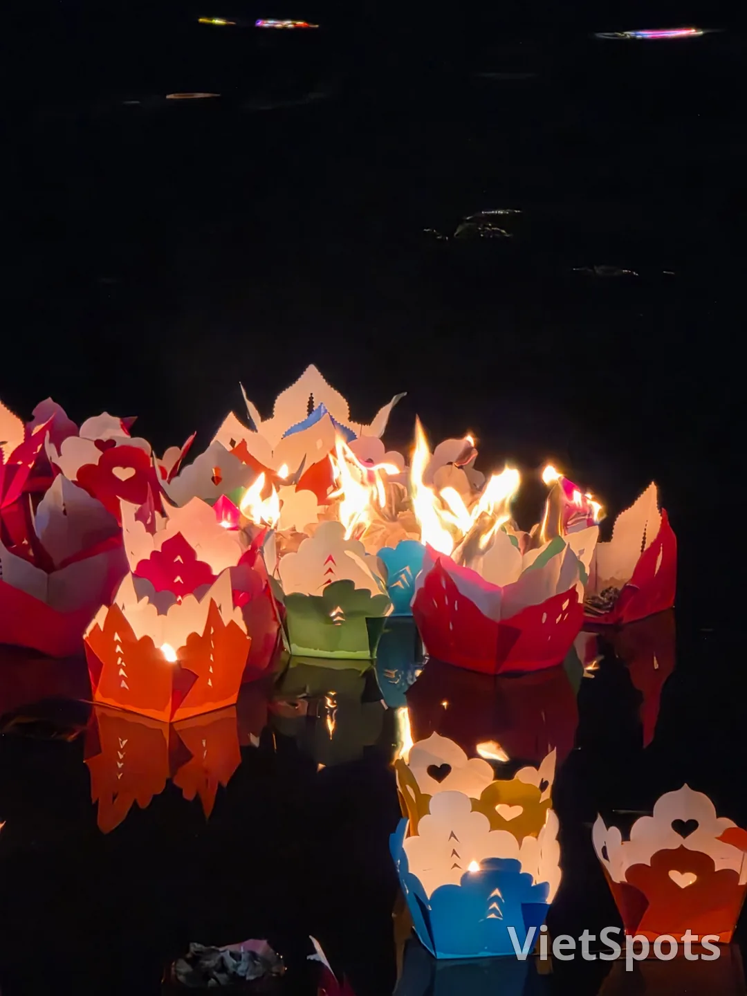 🇻🇳 Chuyến du lịch Đà Nẵng của mẹ và hai con gái_ Bùng cháy rồi🔥