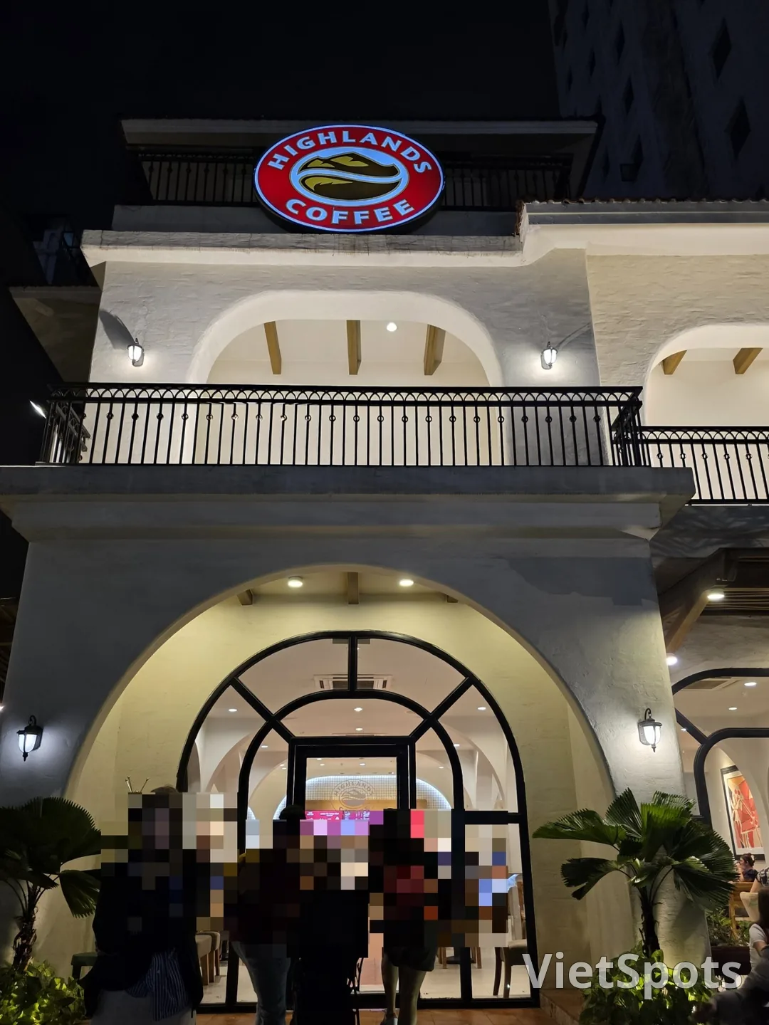 🇻🇳Chuyến đi Đà Nẵng của ba mẹ_ Highlands Coffee (Highlands Coffee 517 Trần Hưng Đạo)..Tại sao lại ngọt thế?!!!..😭(thanh toán GLN)