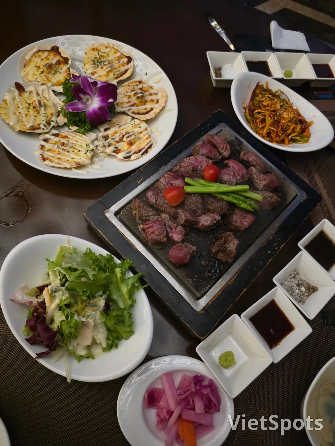 三世代女子旅_ダナン旅行 🇻🇳 特別な日にはステーキを 🥩