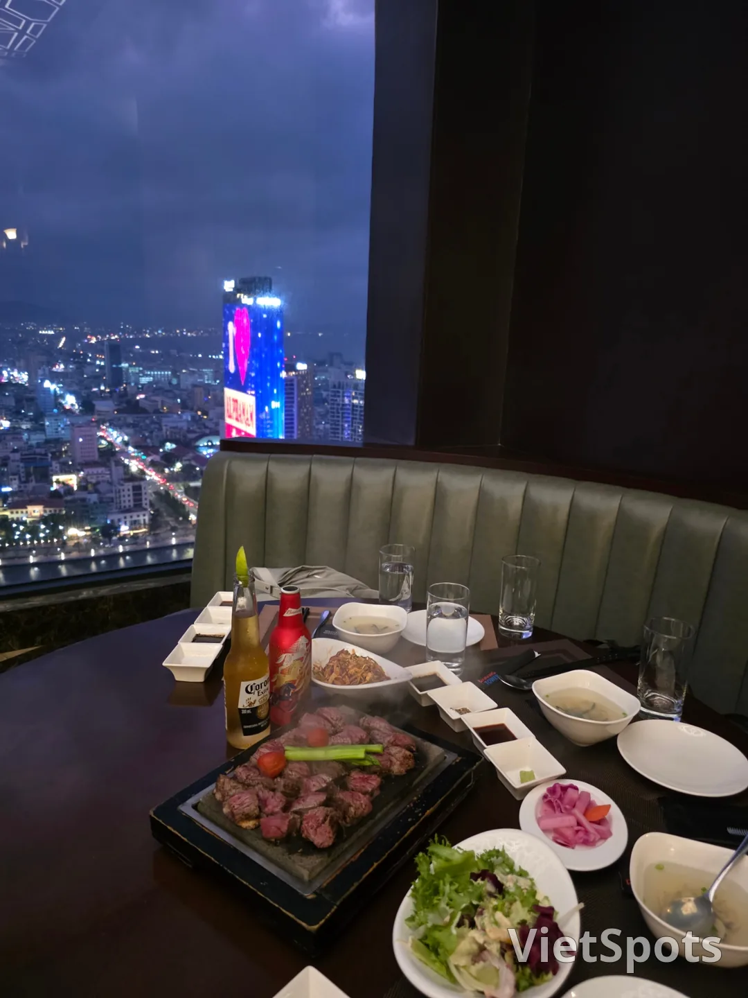 三世代女子旅_ダナン旅行 🇻🇳 特別な日にはステーキを 🥩