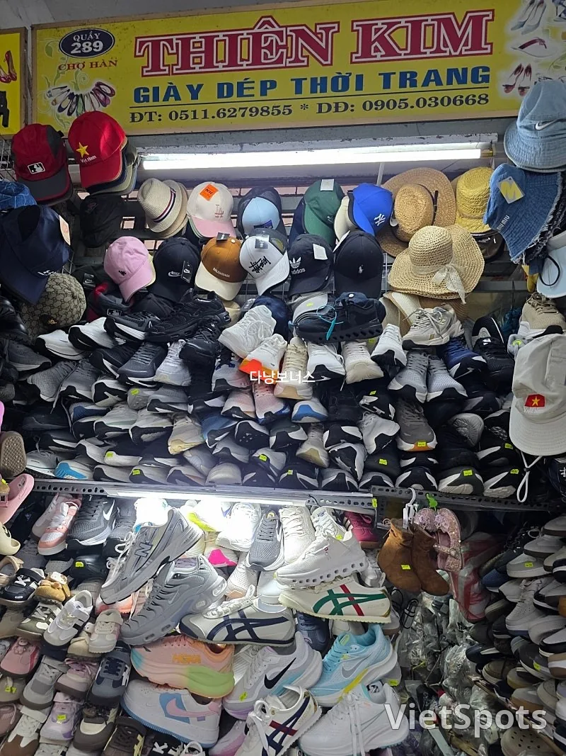 🇻🇳 ทริปดานังของแม่ลูกสามคน_ ช้อปปิ้งที่ตลาดฮานร้านเบอร์ 289 รองเท้าผ้าใบไนกี้คอลแลปกับสตุซซี่ (ชำระด้วย GLN)
