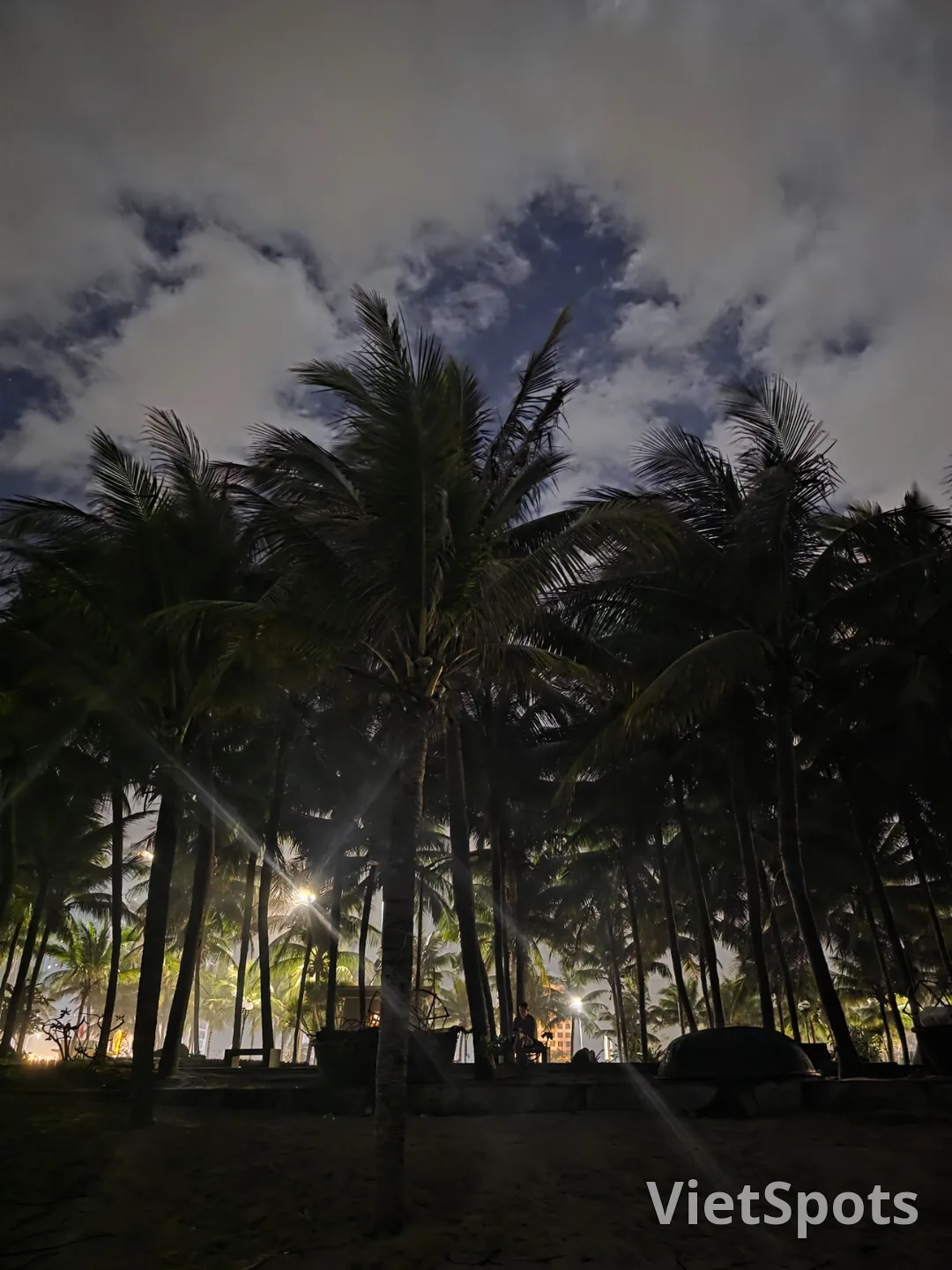 🇻🇳 母娘三人のダナン旅行〜 雨風が吹いてもミーケービーチの散歩はしなくちゃ