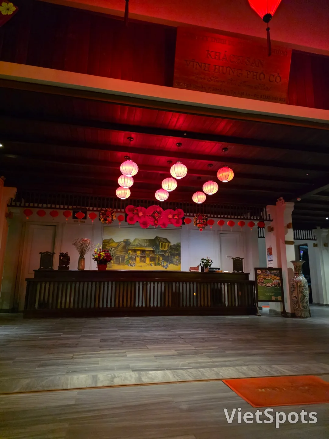 🇻🇳 Путешествие трех женщин в Дананг - Хойан, отель Vinh Hung Old Town, Deluxe семейный номер, подробный отзыв 1️⃣