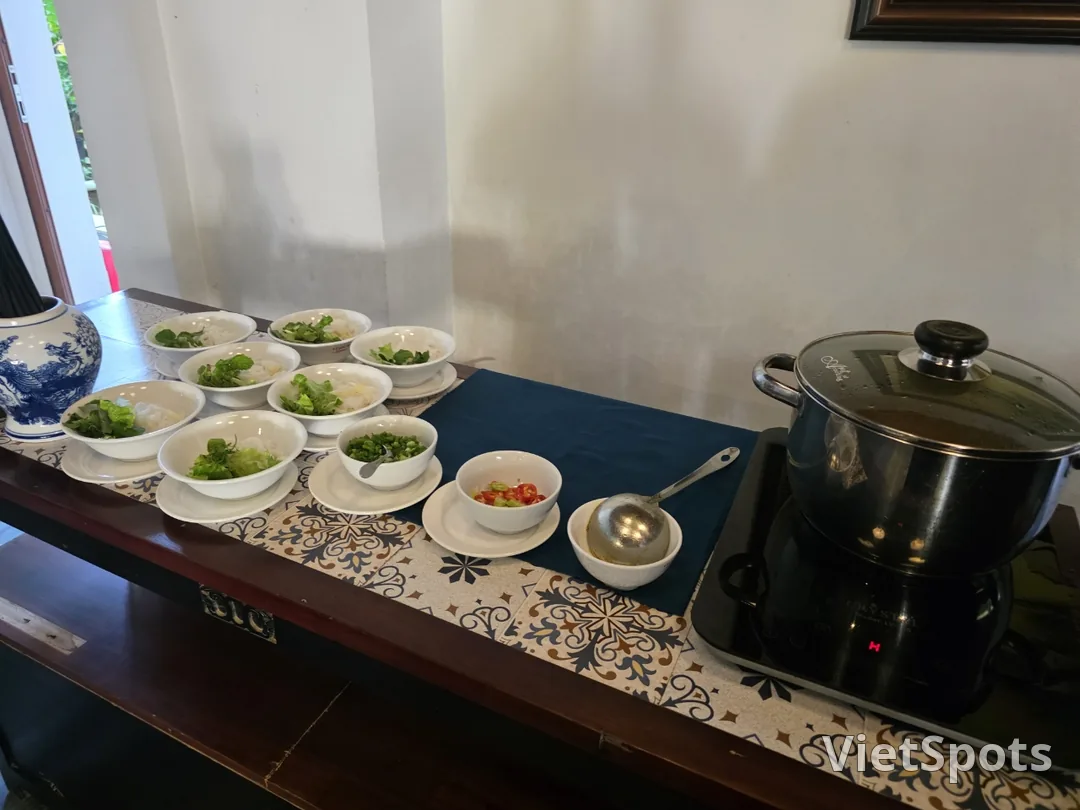 ๐ป๐ณ์ธ๋ชจ๋
๋ค๋ญ์ฌํ_ โํธ์ด์ ๊ฐ์ฑ๋น ์์! Vinh Hung Old Town Hotel ์กฐ์ ์์ธ ํ๊ธฐ