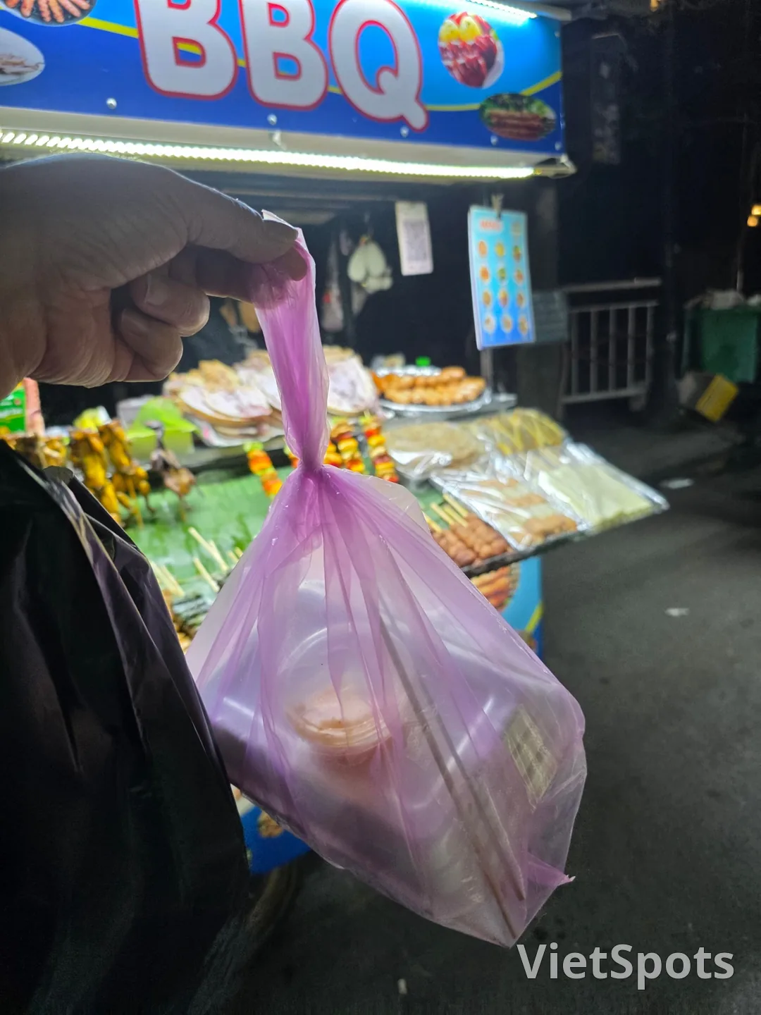 🇻🇳 Путешествие трёх — матери и дочерей — в Дананг_ Ночь в Хойане длиннее дня