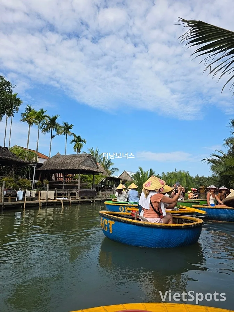 🇻🇳ทริปดานังของสามแม่ลูกสามรุ่น_ ทัวร์เชิงนิเวศพิเศษฮอยอัน3️⃣ ประสบการณ์เรือกระด้ง